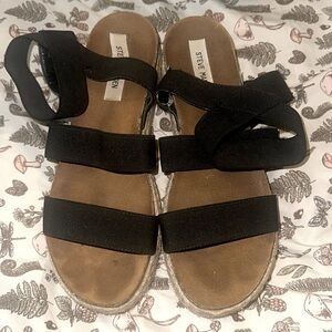 Size 10 black Steve Madden platform sandals